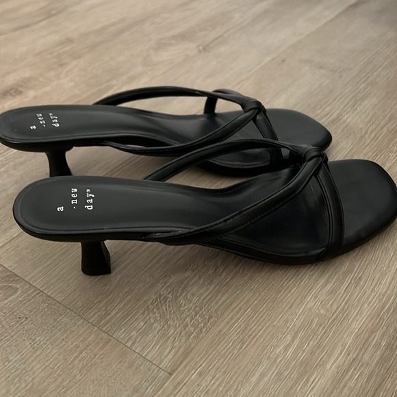 A New Day Colleen Mule Heels - Picture 2 of 4